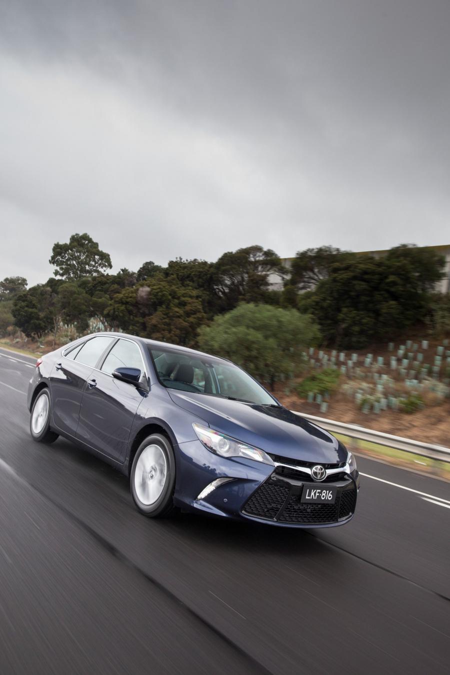  Toyota Camry Atara SL 2015 года  (фото 6 из 22)